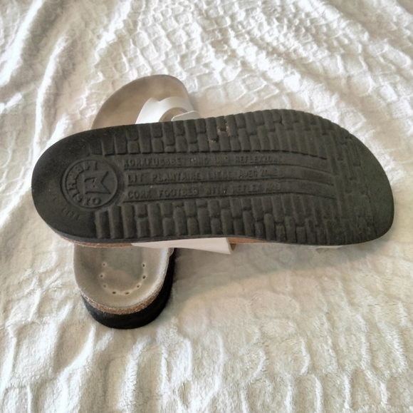 Mephisto Women's Helen White Sandals - Picture 5 of 6